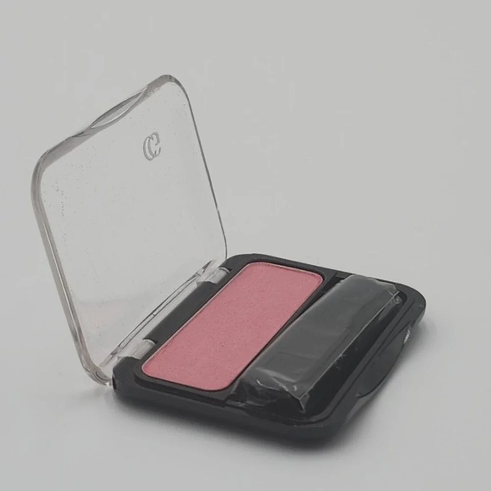 CoverGirl Cheekers Fashion Blush Classic Pink 110‎ .12 Oz New Vintage Classic